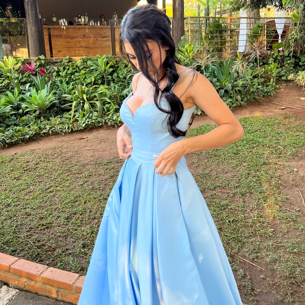 Beautiful Lia Stubbla custom made gown